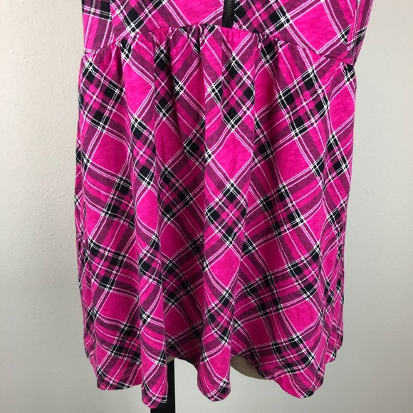 SOLD ❗️Torrid Pink Black Plaid Strapless Top - Picture 3 of 5
